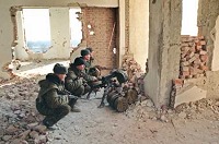 Soldats russes à l'intérieur de Grozny, 24.12.99