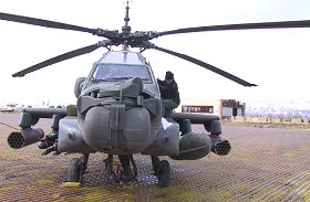 Apache AH-64  Bagram, mars 2002