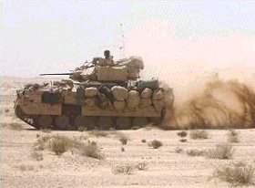 Bradley dans le désert irakien