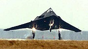F-117 à l'atterrissage à Aviano